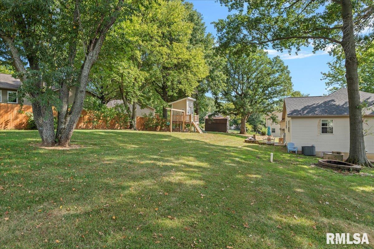 944 Chukker Lane Springfield, IL 62712 - Photo 26 of 33