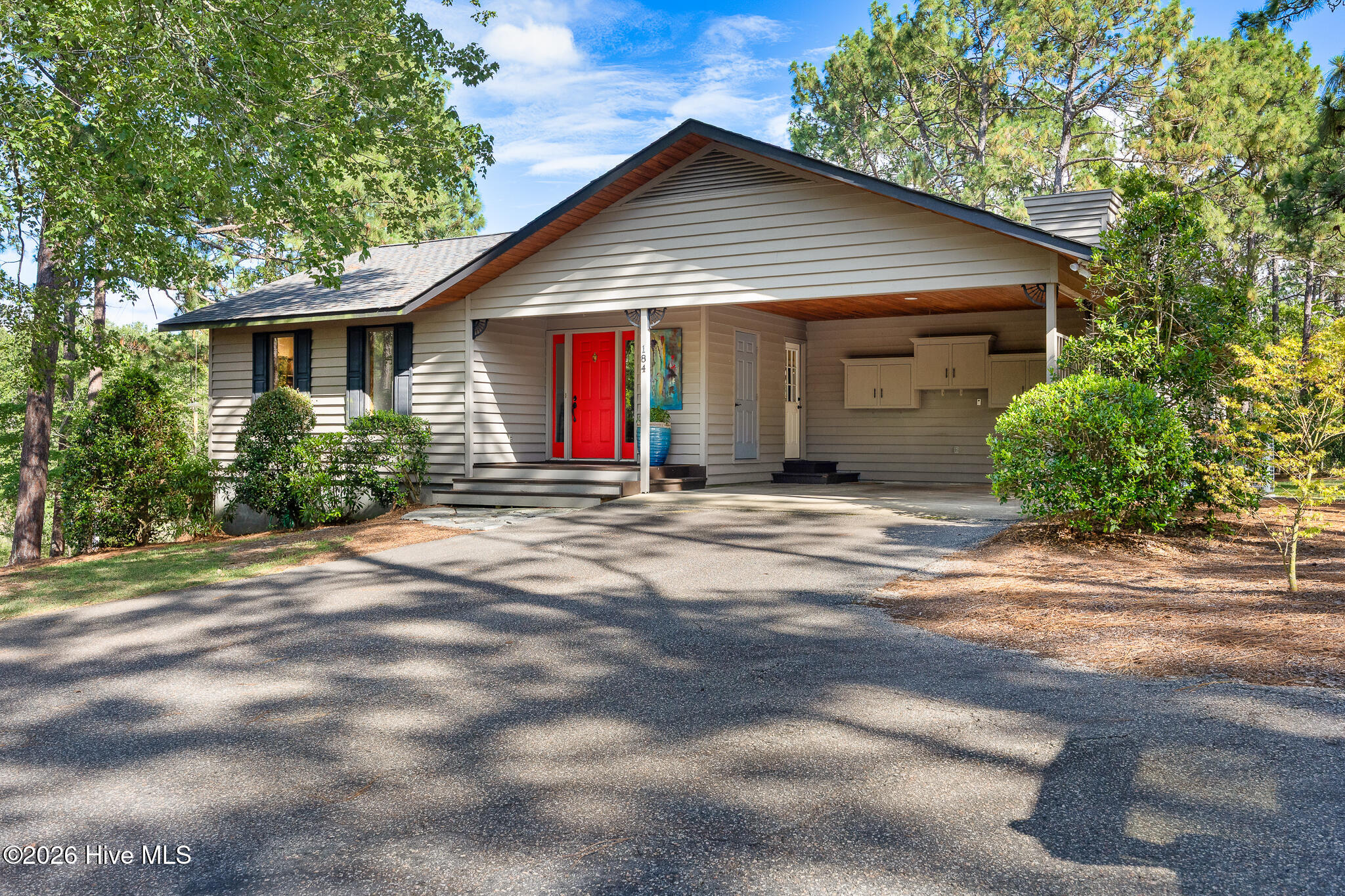 184 Weaver Road Aberdeen, NC 28315 - Photo 4 of 50