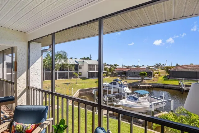 $299,900 | 1318 Wesley Drive, Unit B122, Punta Gorda, FL 33950