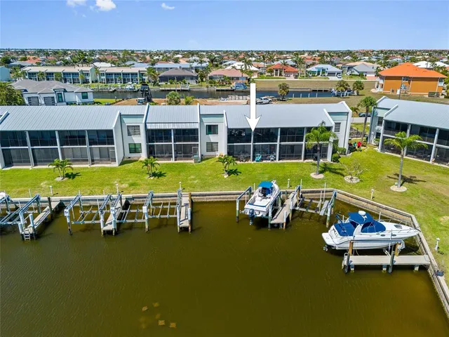 $299,900 | 1318 Wesley Drive, Unit B122, Punta Gorda, FL 33950