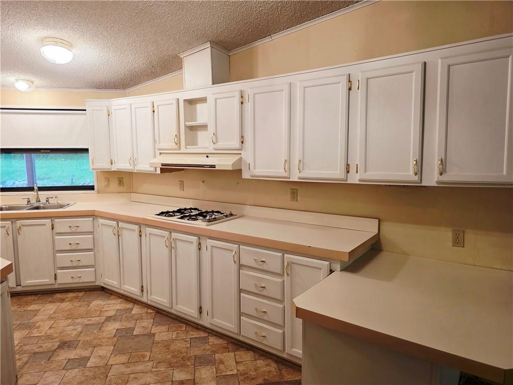 58 Longview Pleasanton, KS 66075 - Photo 18 of 45