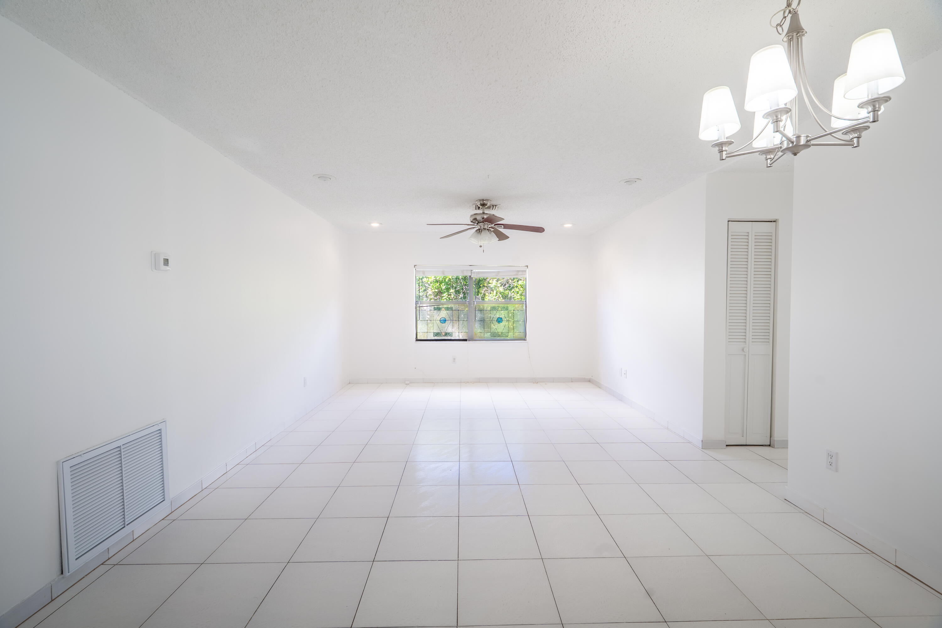 22651 Southwest 8th Court Boca Raton, FL 33433 - Photo 11 of 24 Livingroom-2