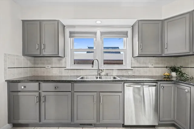 $415,000 | 137 Highwood Avenue, Highwood, IL 60040