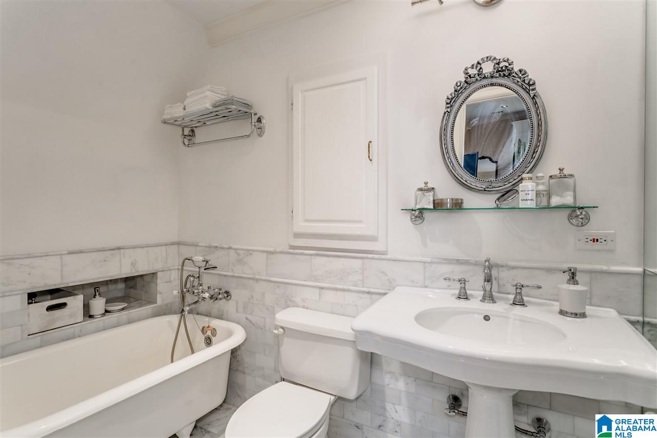 2728 Abingdon Road Birmingham, AL 35243 - Photo 42 of 48