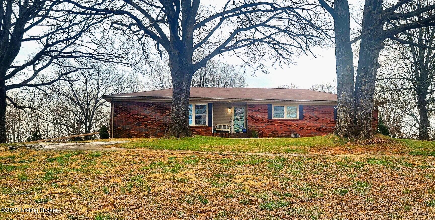 7657 Loretto Road Loretto, KY 40037 - Photo 34 of 35 loretto front from afar