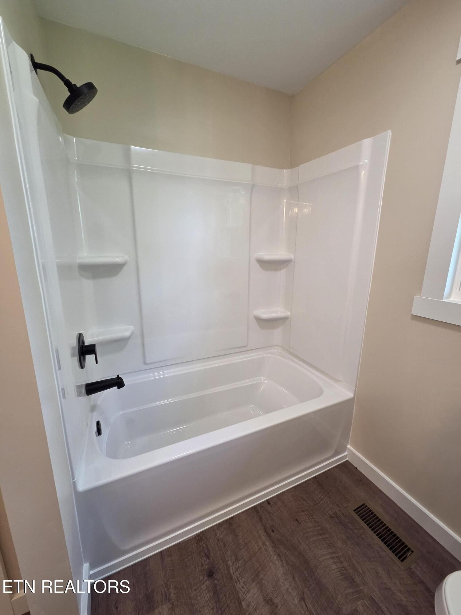220 Harden Road Sparta, TN 38583 - Photo 10 of 18