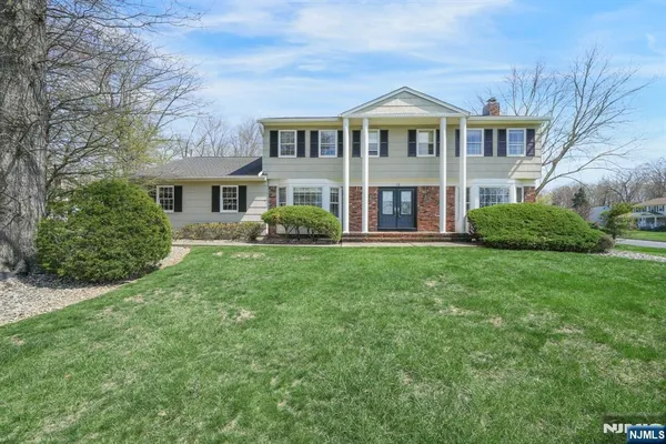 $1,100,000 | 13 Flanders Drive, Pine Brook, NJ 07058