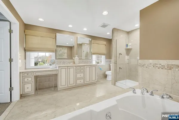 $1,100,000 | 13 Flanders Drive, Pine Brook, NJ 07058