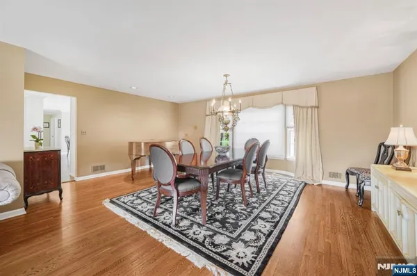 $1,100,000 | 13 Flanders Drive, Pine Brook, NJ 07058