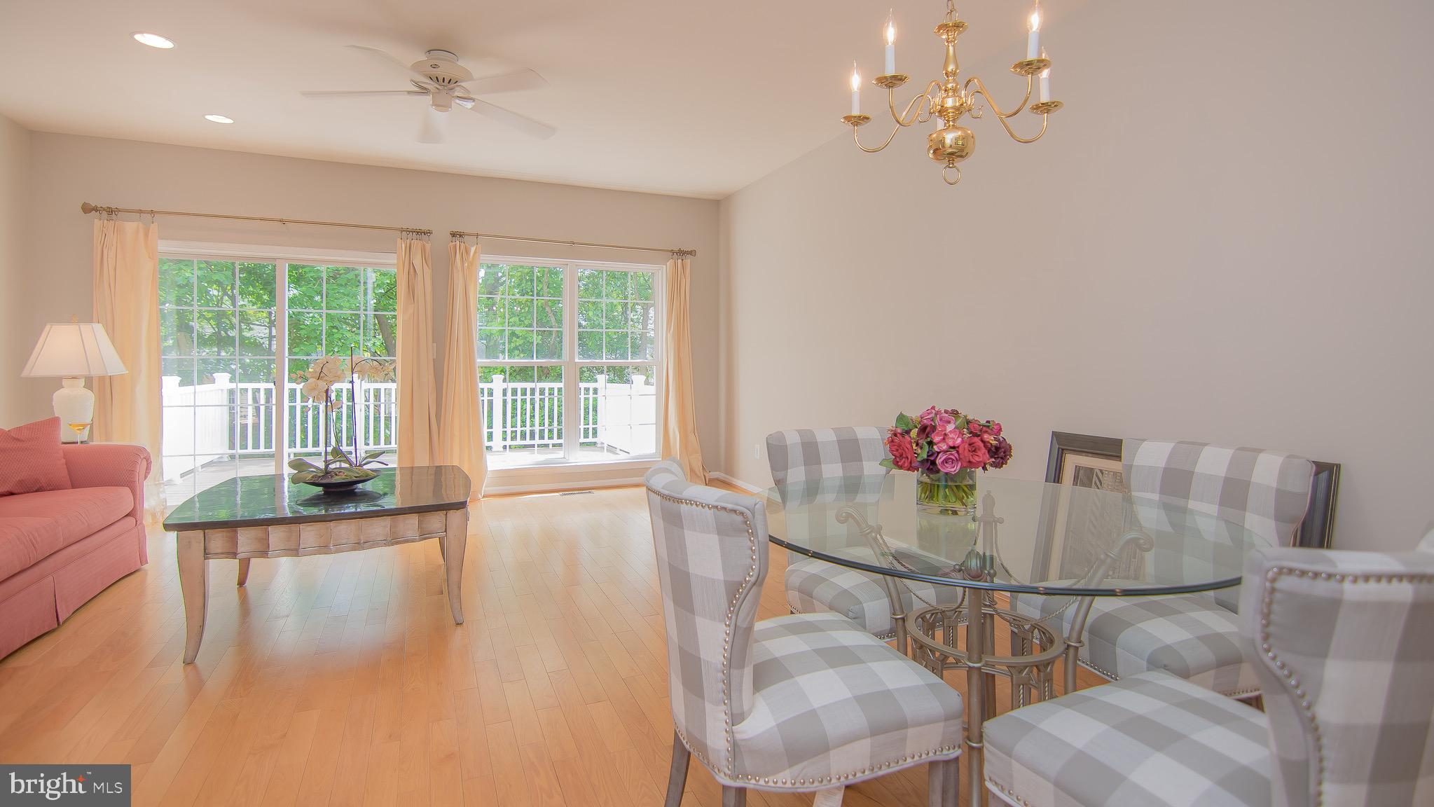 11487 Heritage Commons Way Reston, VA 20194 - Photo 3 of 44 Living room