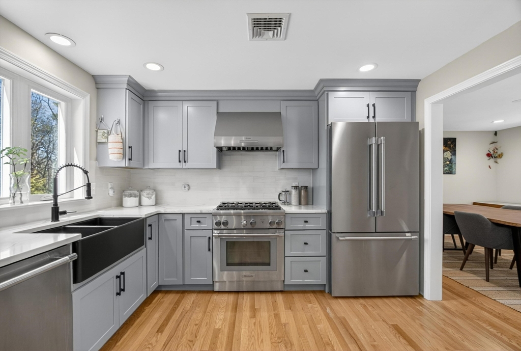 34 Wheeler Road Bolton, MA 01740 - Photo 12 of 42