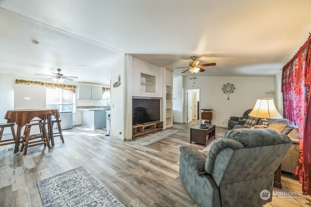 710 Salzer Valley Road Centralia, WA 98531 - Photo 4 of 16 Gallery Image 4