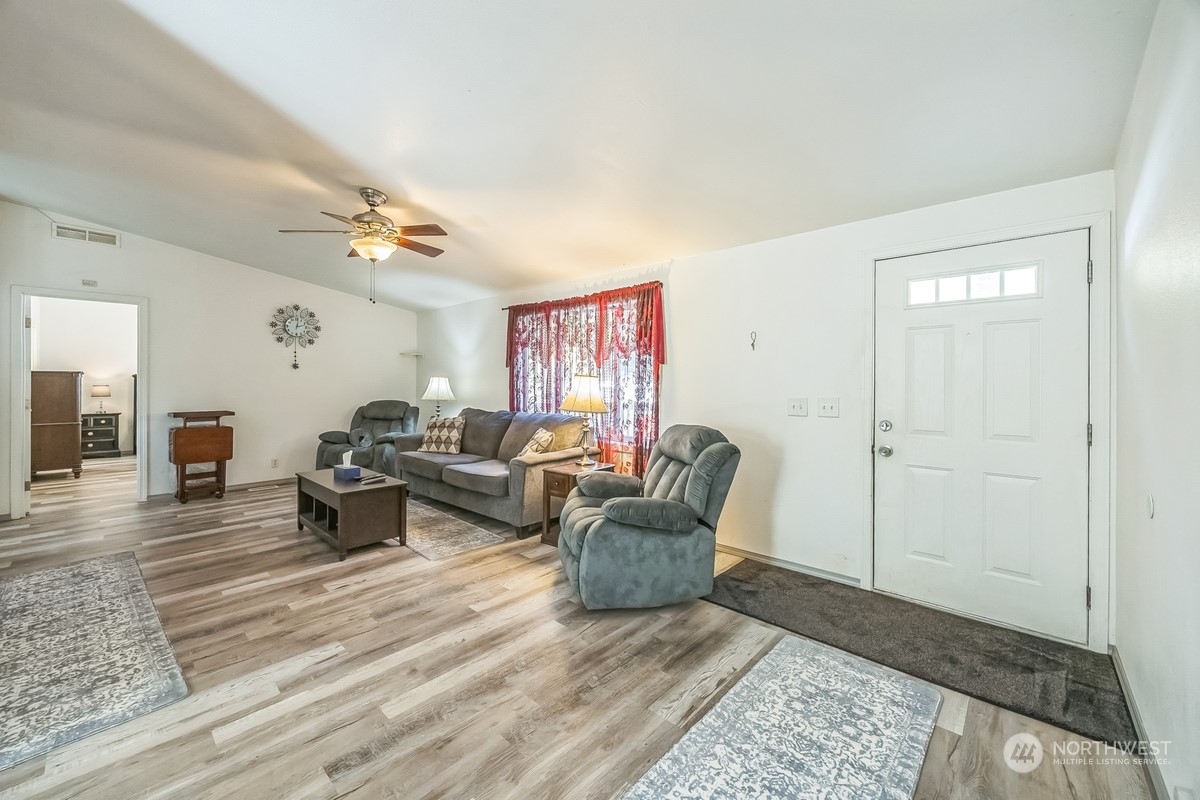 710 Salzer Valley Road Centralia, WA 98531 - Photo 5 of 16 Gallery Image 5