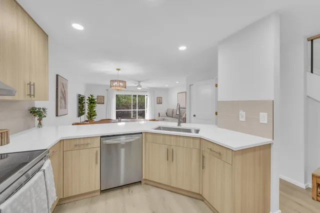 $419,900 | 107 Wooden Mill Terrace, Jupiter, FL 33458