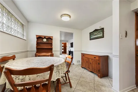 $300,000 | 3999 Boulevard Drive, Pittsburgh, PA 15217