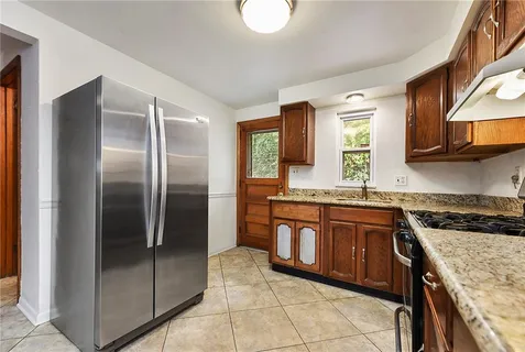 $300,000 | 3999 Boulevard Drive, Pittsburgh, PA 15217