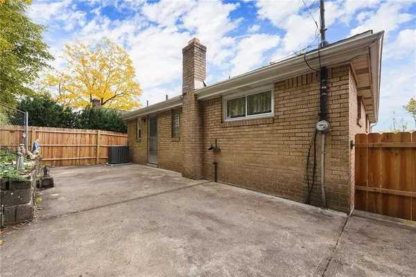 $280,000 | 3999 Boulevard Drive, Pittsburgh, PA 15217