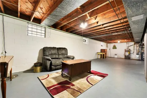 $300,000 | 3999 Boulevard Drive, Pittsburgh, PA 15217