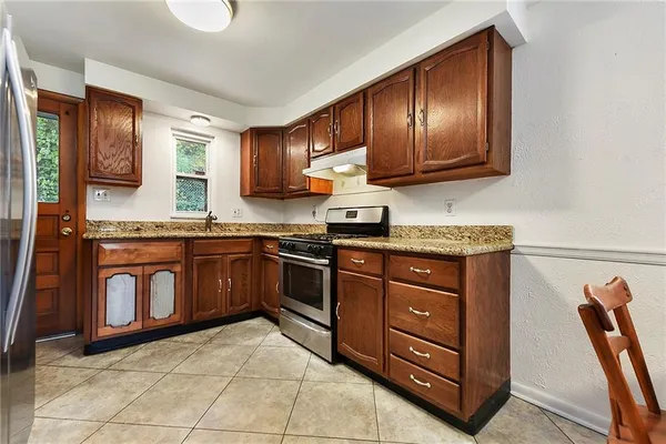 $280,000 | 3999 Boulevard Drive, Pittsburgh, PA 15217