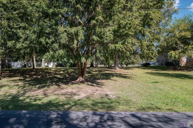 $144,900 | 13304 Bayou Terrace Drive, St. Amant, LA 70774