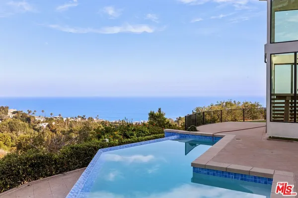 $60,000 | 6380 Meadows Court, Malibu, CA 90265