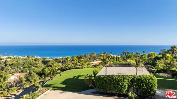 $60,000 | 6380 Meadows Court, Malibu, CA 90265