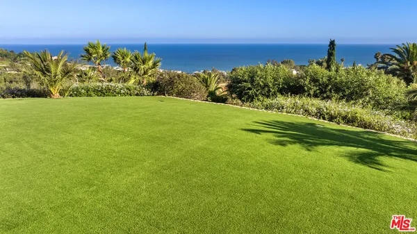 $60,000 | 6380 Meadows Court, Malibu, CA 90265