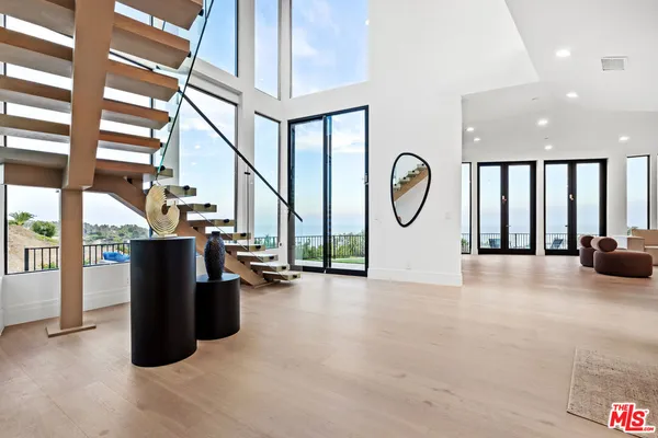 $60,000 | 6380 Meadows Court, Malibu, CA 90265