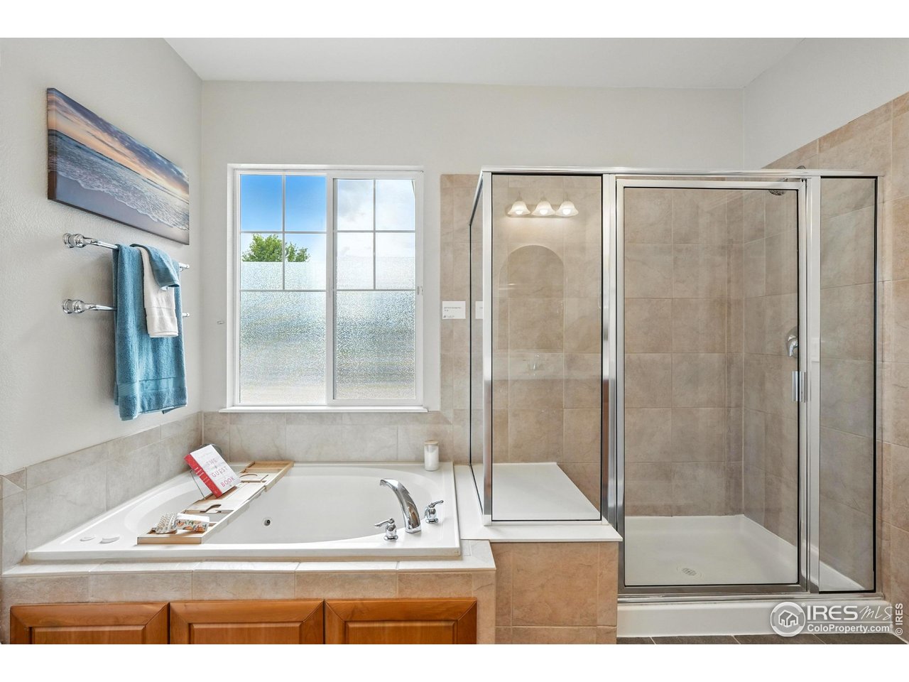 3525 Rinn Valley Drive Longmont, CO 80504 - Photo 19 of 44 separate tub and shower