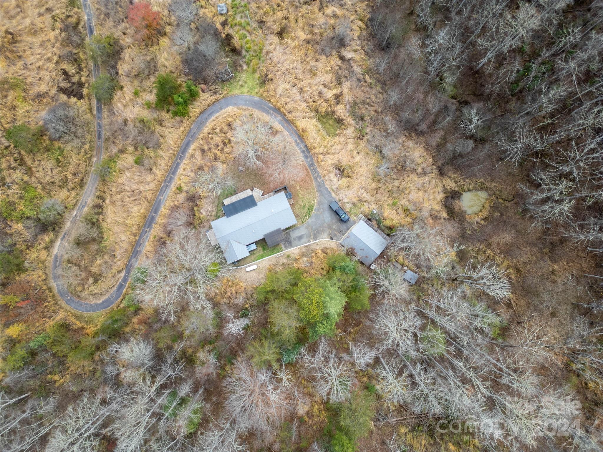 2089 East Fork Road Marshall, NC 28753 - Photo 3 of 40 Gallery Image 3