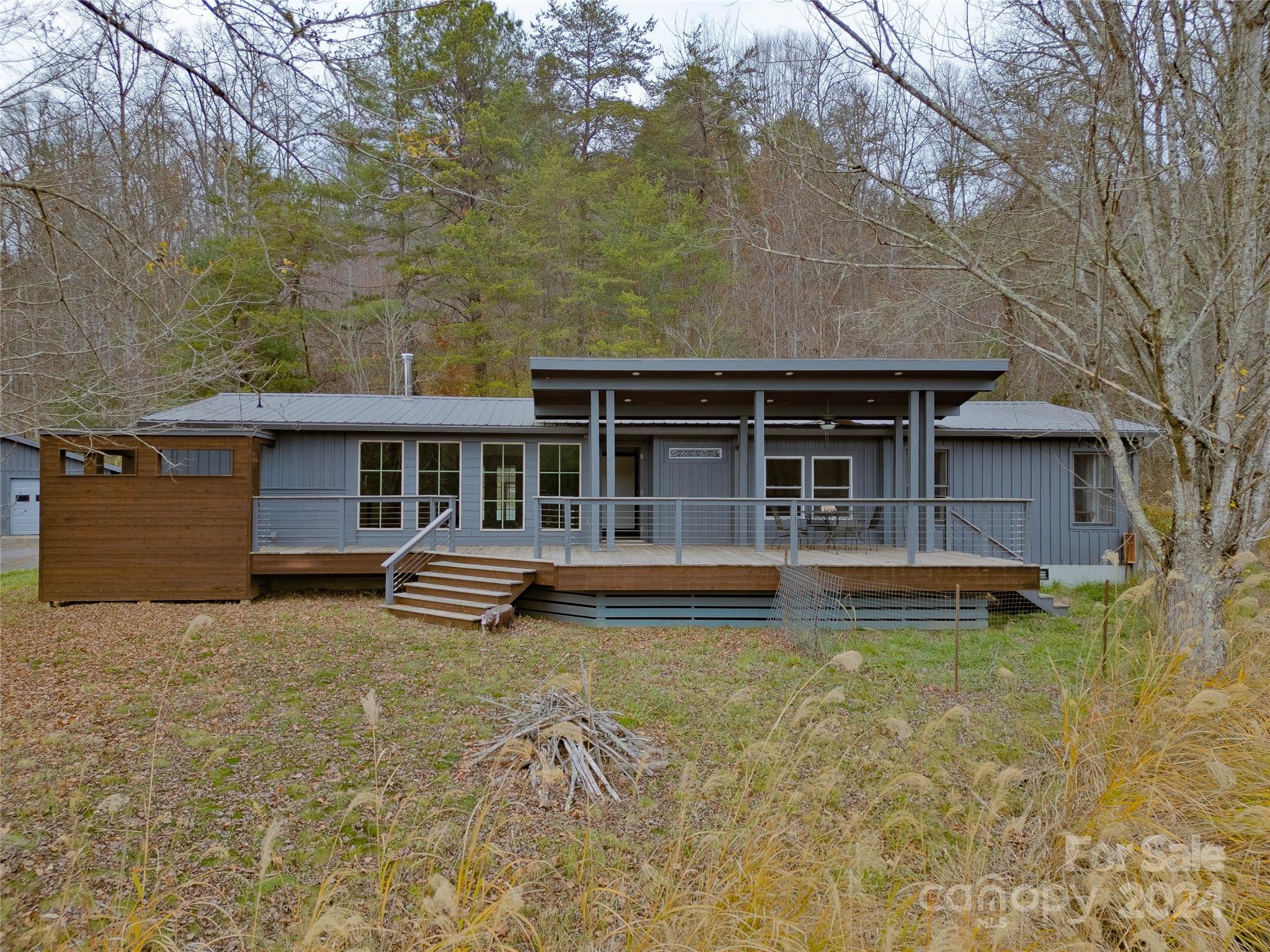2089 East Fork Road Marshall, NC 28753 - Photo 4 of 40 Gallery Image 4