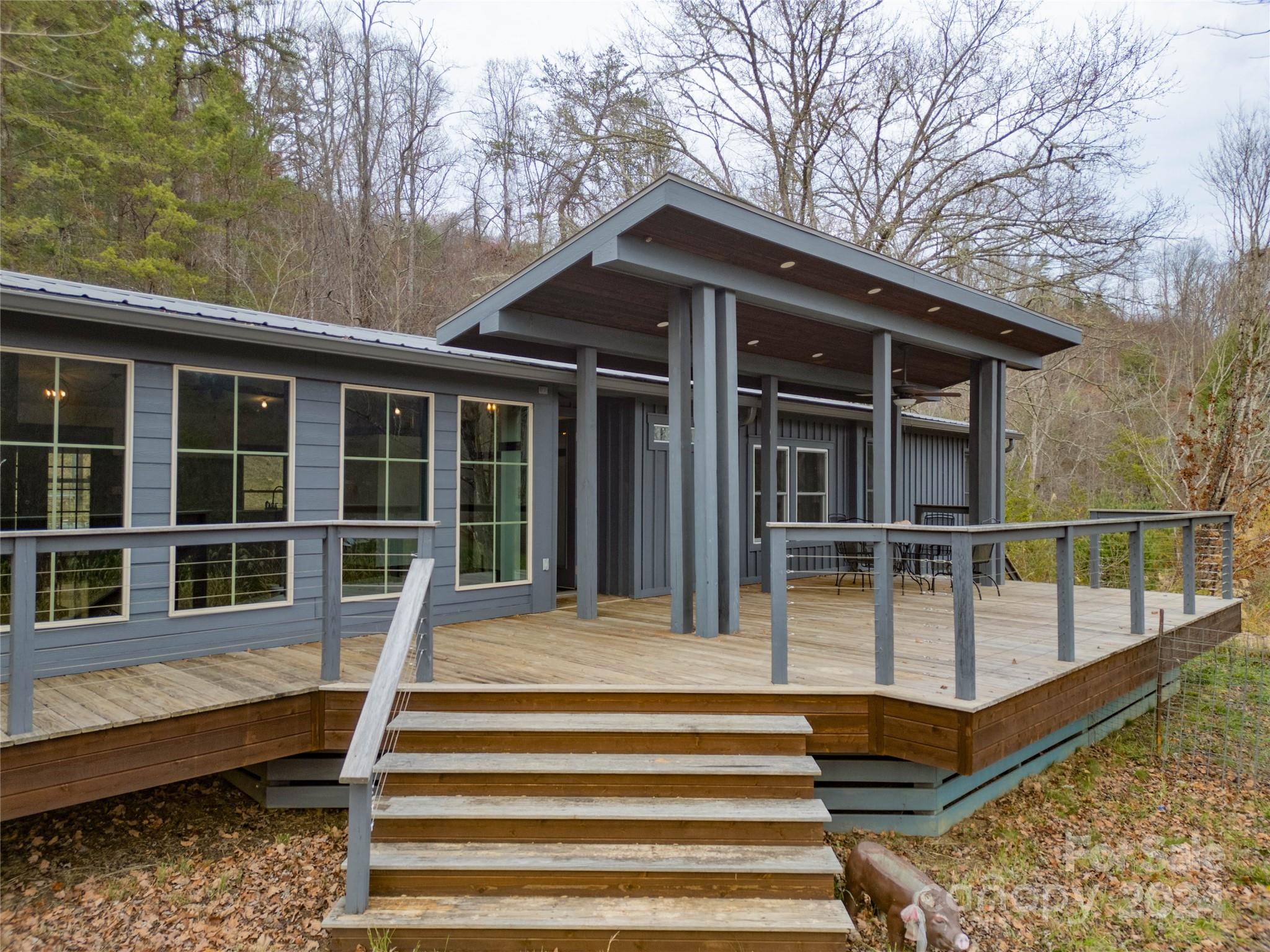2089 East Fork Road Marshall, NC 28753 - Photo 5 of 40 Gallery Image 5