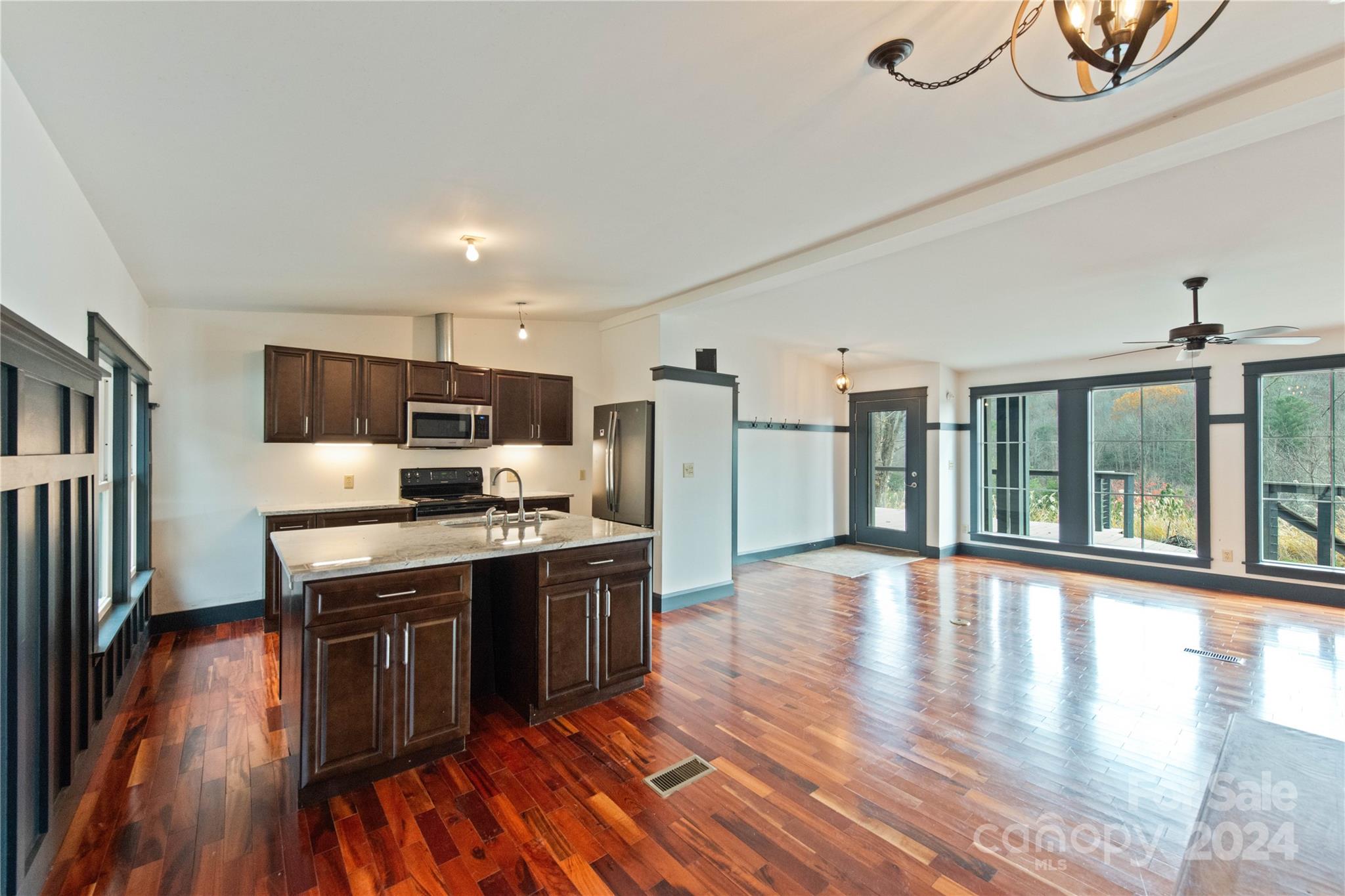 2089 East Fork Road Marshall, NC 28753 - Photo 8 of 40 Gallery Image 8