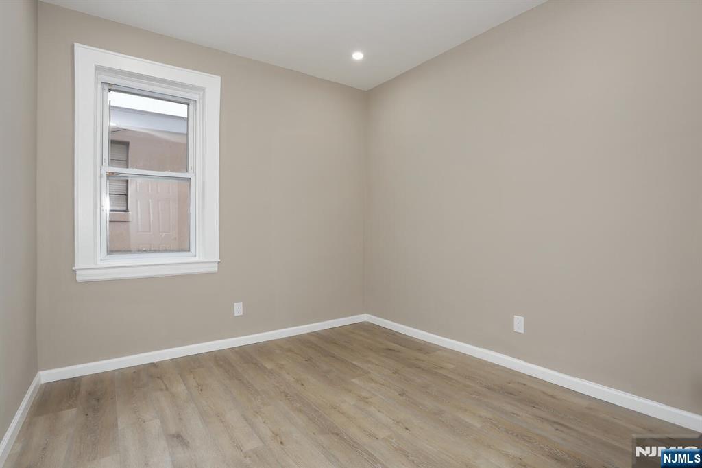 143 Farnham Avenue, Unit 2 Garfield, NJ 07026 - Photo 16 of 22