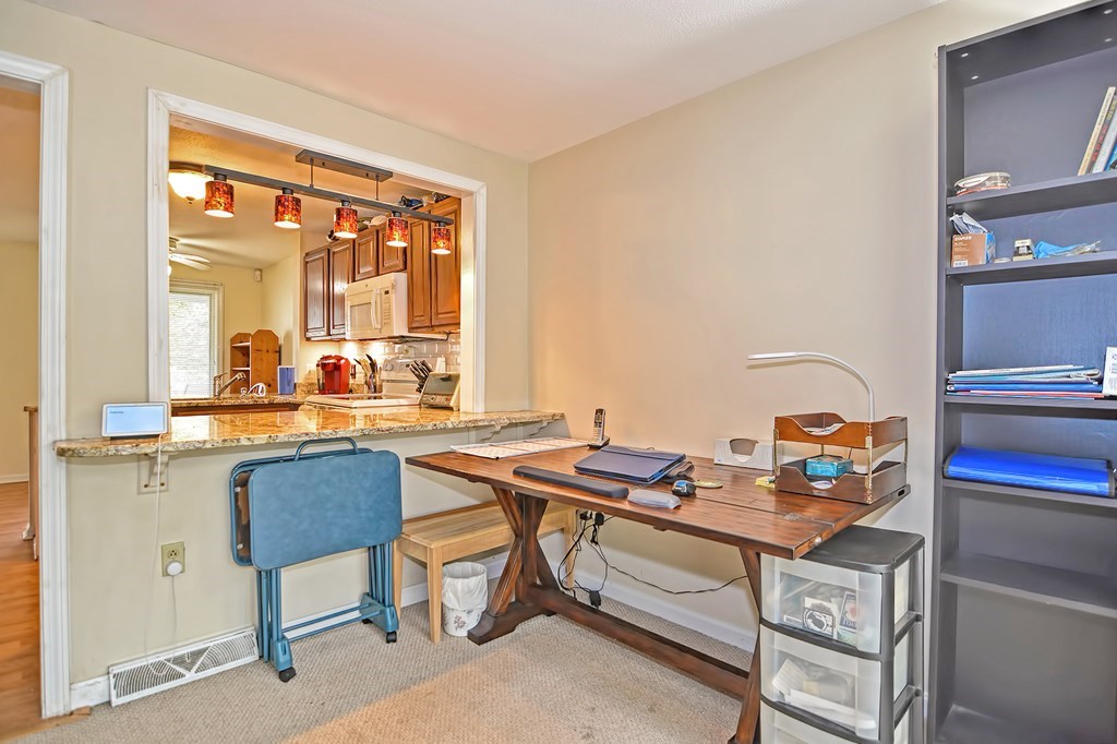 99 Stone Ridge Road, Unit 99 Franklin, MA 02038 - Photo 6 of 36