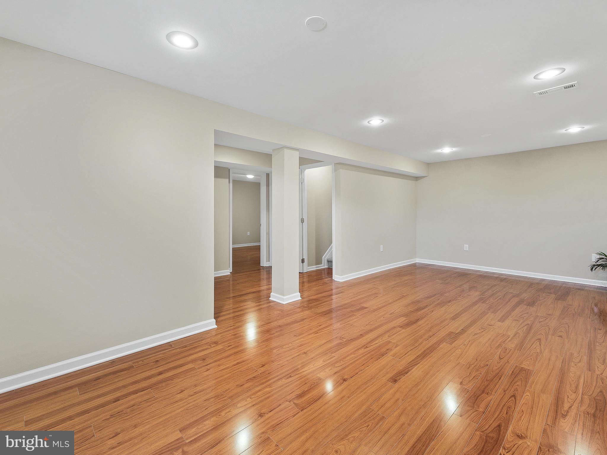 5807 Robinwood Road Baltimore, MD 21225 - Photo 30 of 41 Gallery Image 30