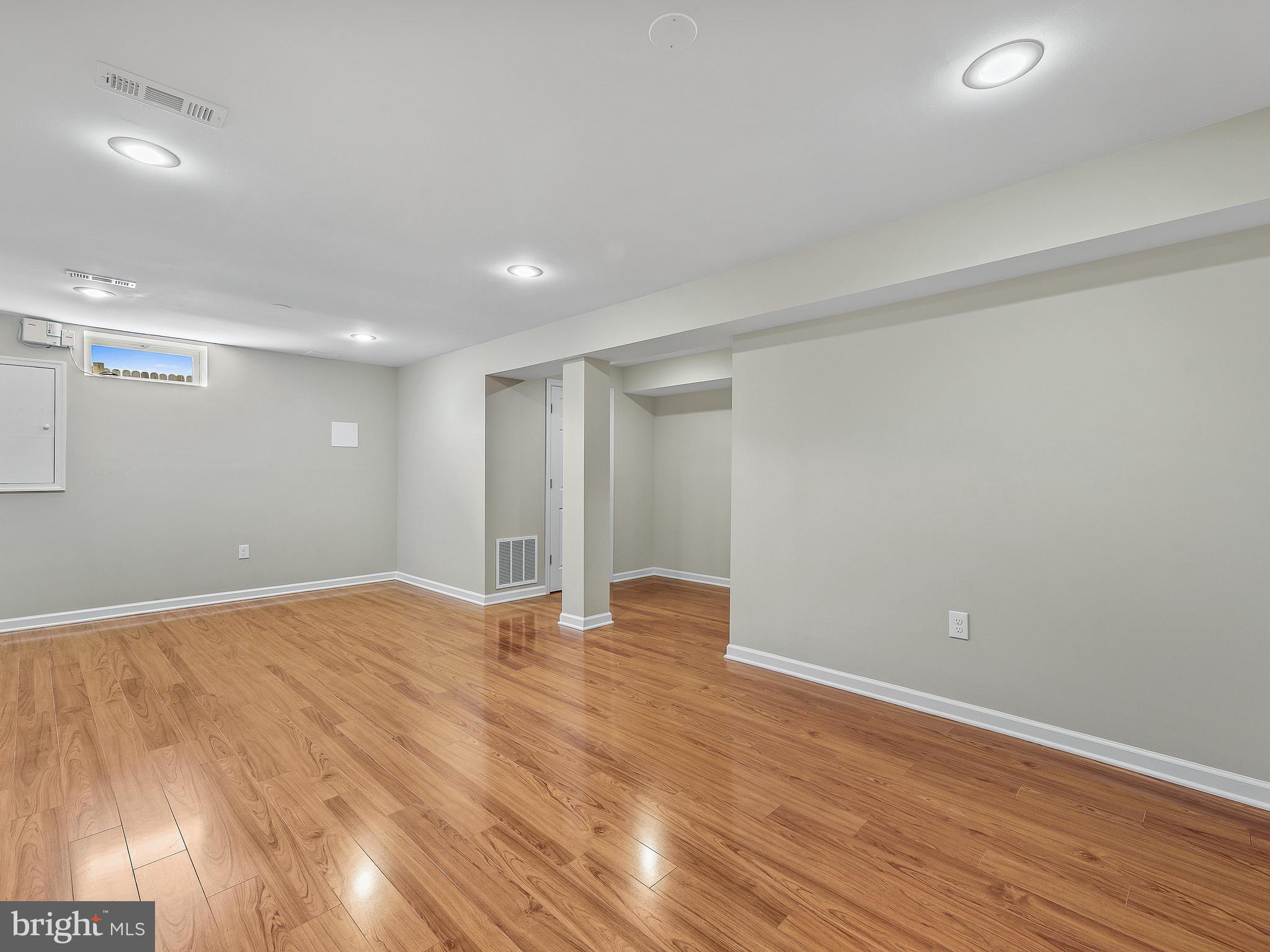 5807 Robinwood Road Baltimore, MD 21225 - Photo 33 of 41 Gallery Image 33