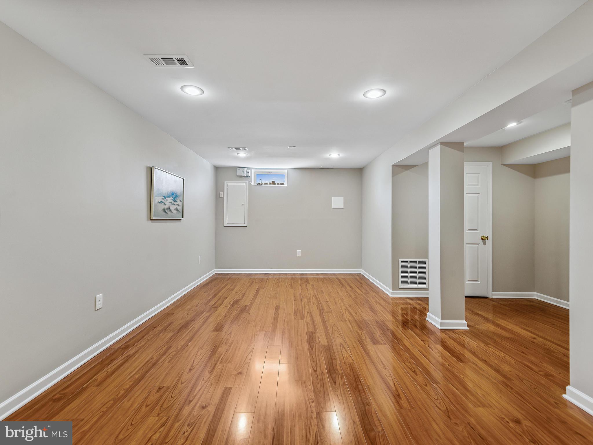 5807 Robinwood Road Baltimore, MD 21225 - Photo 34 of 41 Gallery Image 34