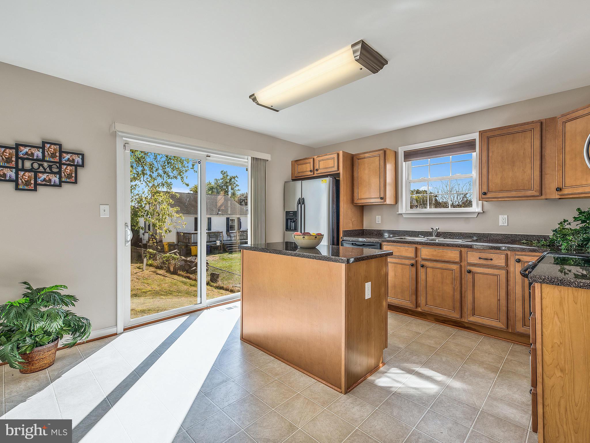 5807 Robinwood Road Baltimore, MD 21225 - Photo 9 of 41 Gallery Image 9