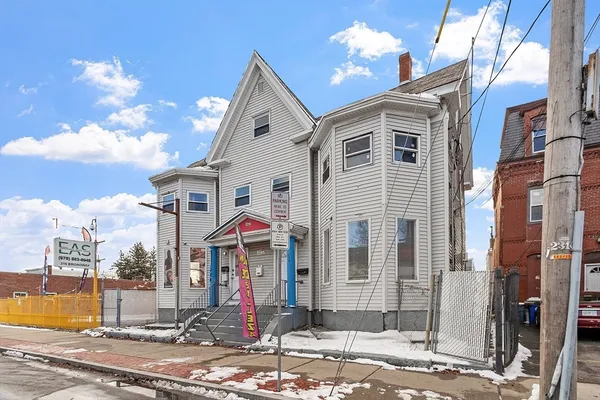 $1,250,000 | 324-326 Broadway, Lawrence, MA 01841