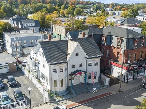 $1,250,000 | 324-326 Broadway, Lawrence, MA 01841