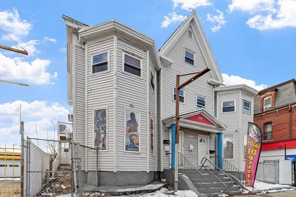 $1,250,000 | 324-326 Broadway, Lawrence, MA 01841
