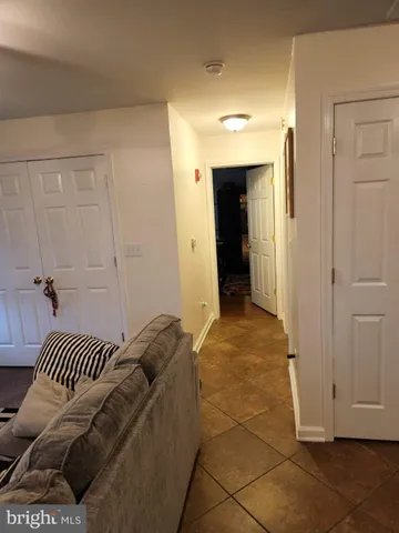 $1,500 | 4 North White Horse Pike, Lindenwold, NJ 08021