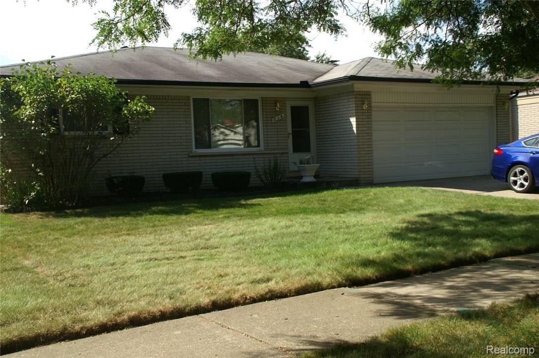 216 Buckingham Road Canton, MI 48188 - Photo 1 of 27 PICT0136.JPG