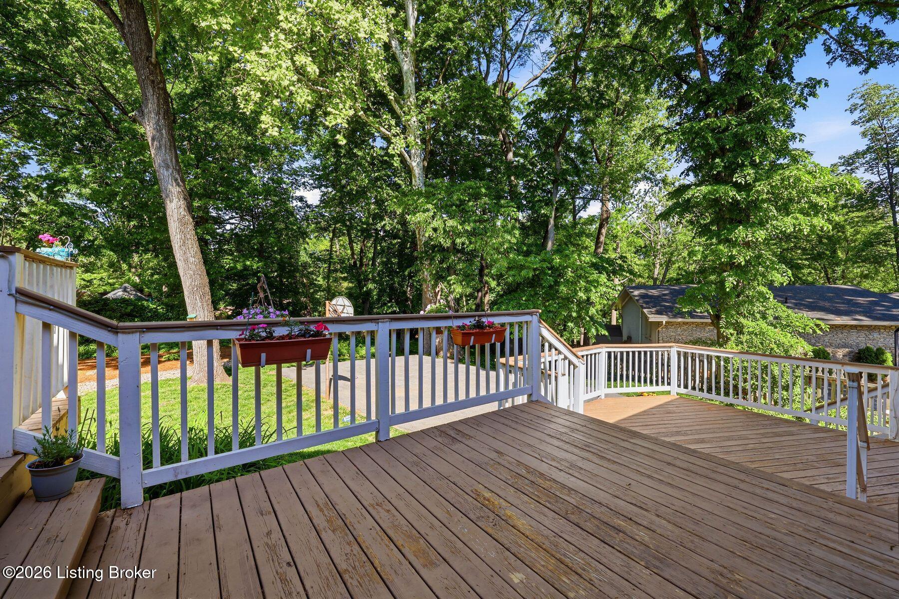 7701 Circle Crest Road Louisville, KY 40241 - Photo 55 of 70 photo_online_053