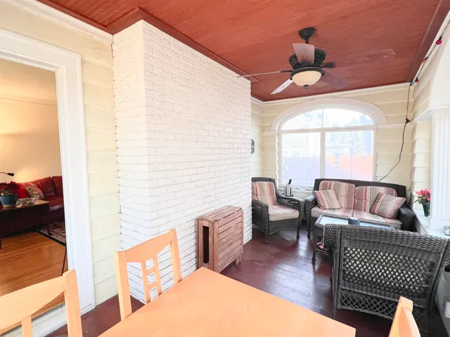 $219,900 | 2037 Clinton Street, Rockford, IL 61103