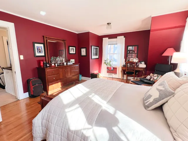 $219,900 | 2037 Clinton Street, Rockford, IL 61103