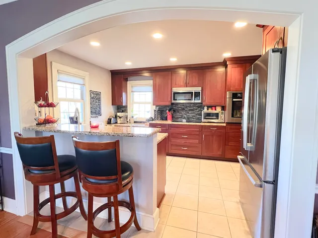 $219,900 | 2037 Clinton Street, Rockford, IL 61103