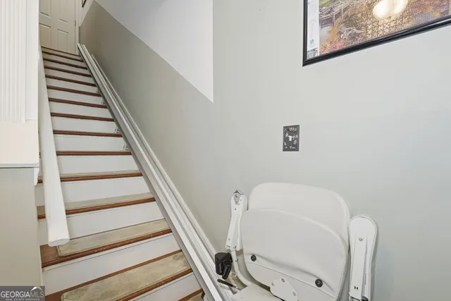a view of entryway with wooden floor