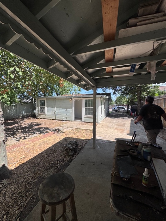 2209 East 5th Street Austin, TX 78702 - Photo 10 of 17 a view of a car parking garage